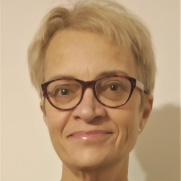 Grażyna Smakulska | Advantage
